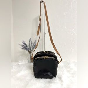 Rare - Louis Vuitton Monogram Vernis Wooster Crossbody Bag